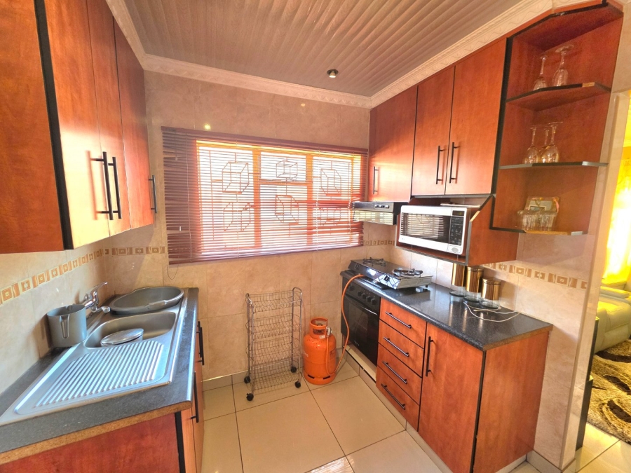 2 Bedroom Property for Sale in Bohlokong Free State
